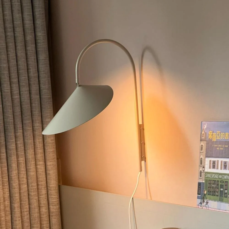 Creative Wall Lamp for Bedroom in Modern Arum Design