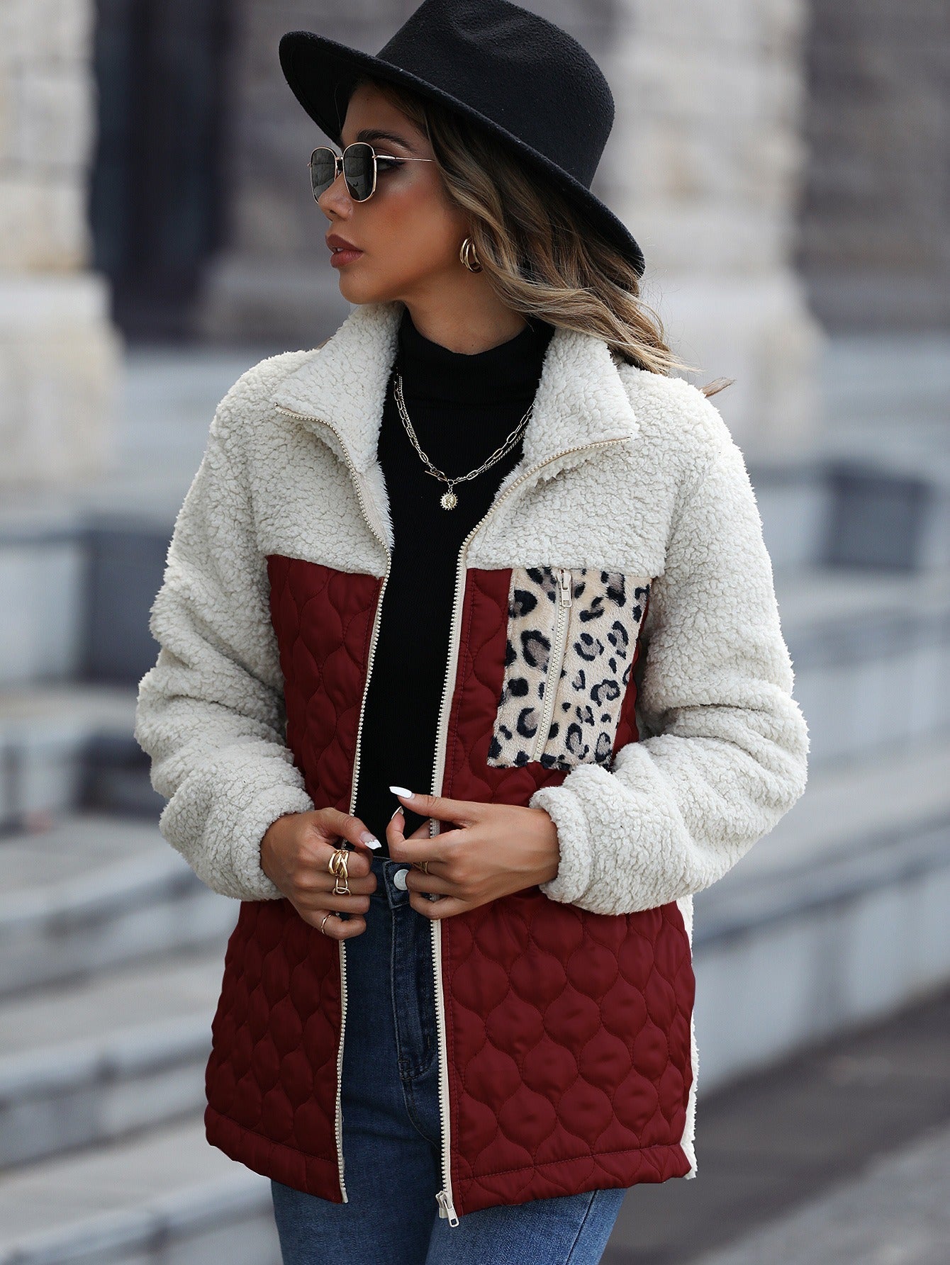 Hélène - Manteau sherpa stylé avec poche imprimée