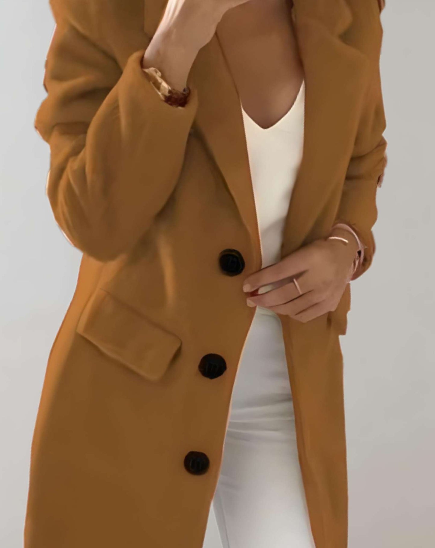 Nina - Manteau long boutonné bien ajusté