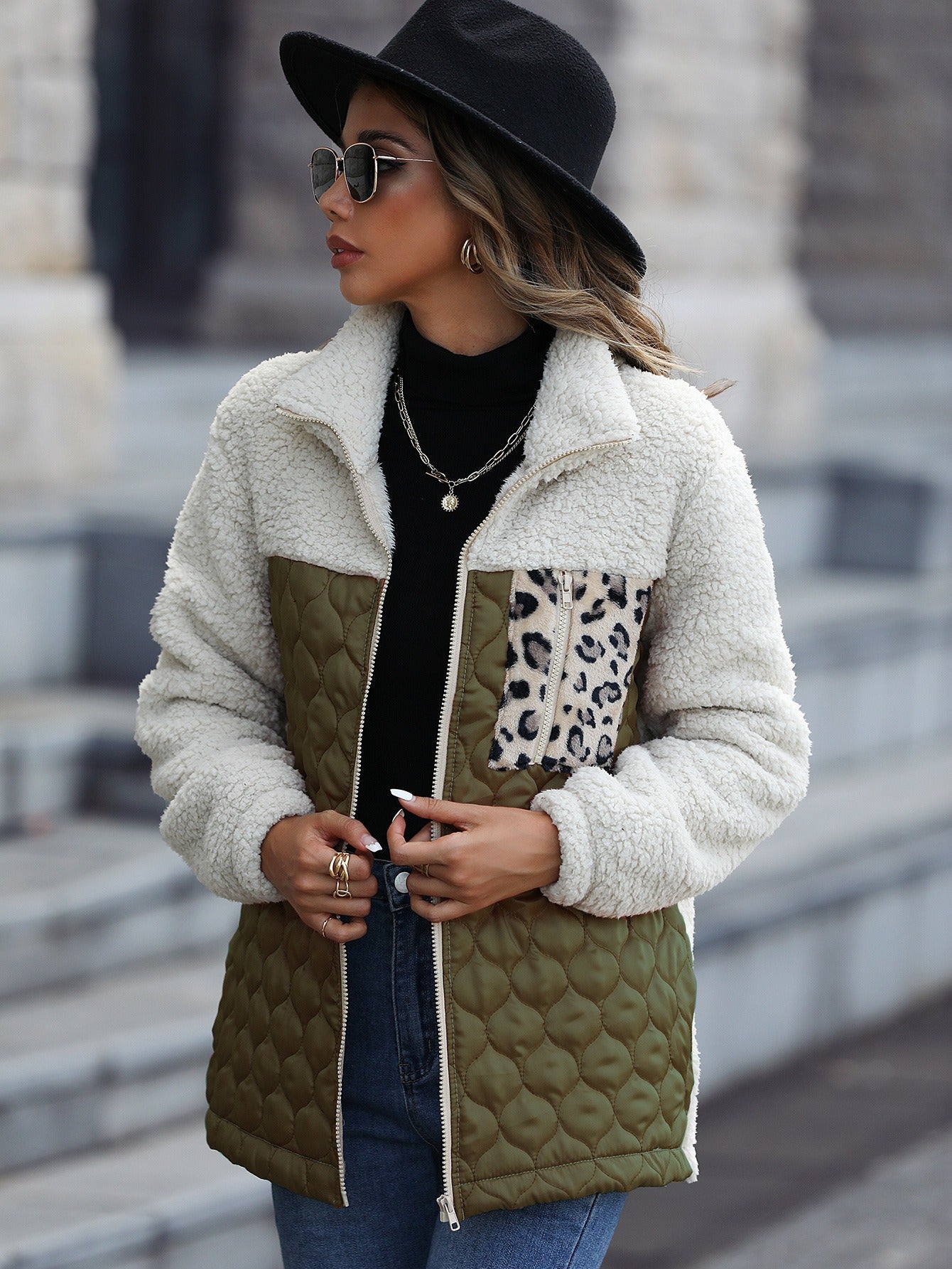 Hélène - Manteau sherpa stylé avec poche imprimée