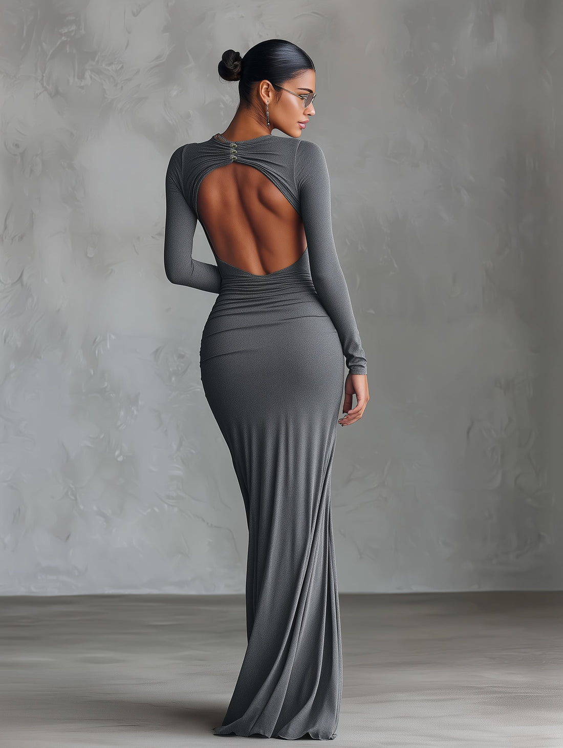 Grey Elegant Stretch Maxi Dress with Ruched Open Back in Polyester-Cotton Blend